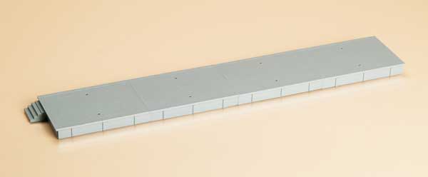 Open station platform<br /><a href='images/pictures/Auhagen/42573.jpg' target='_blank'>Full size image</a>